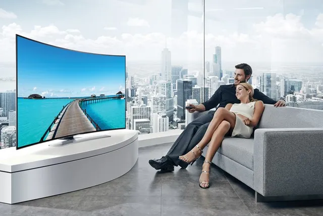 Samsung-Curved-UHD-TV’ler-ozel-on-siparis-firsatlari-ile-geliyor